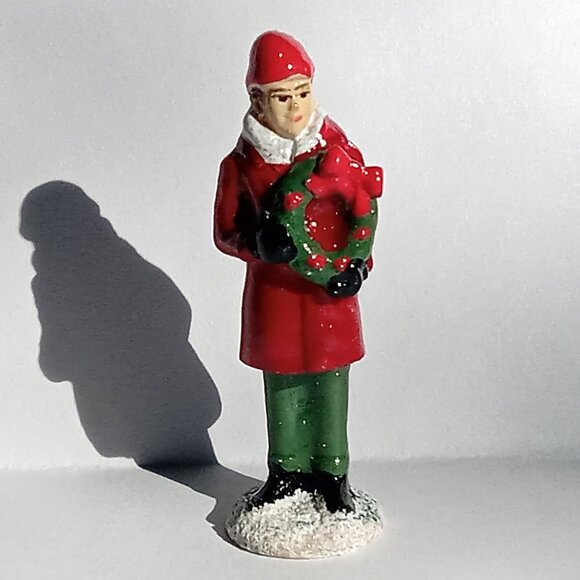 ๐ฏ 10 for $12 / Christmas Village Person holding Wreath - Picture 7 of 8